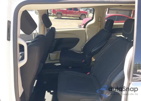 2022 Chrysler Voyager Lx из США, поврежденный, VIN 2C4RC1CG5NR105465